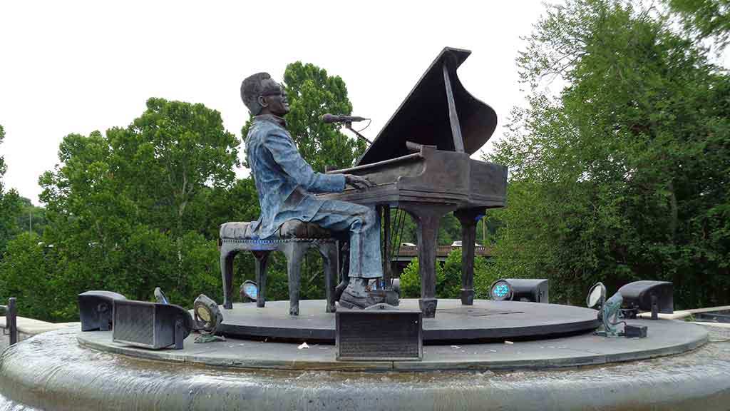 The Ray Charles Memorial in Albany, GA